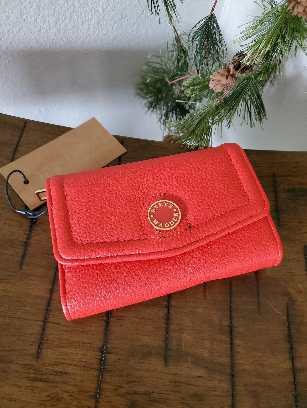 Steve Madden Poppy Pebbled Faux Leather Trifold Wallet Logo Snap Purse